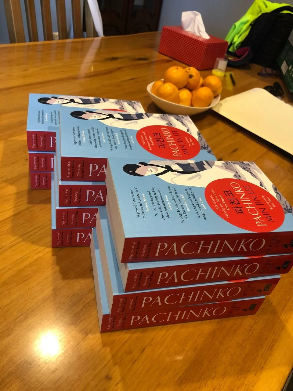 지역 도서관에 기증한 Pachinko 도서